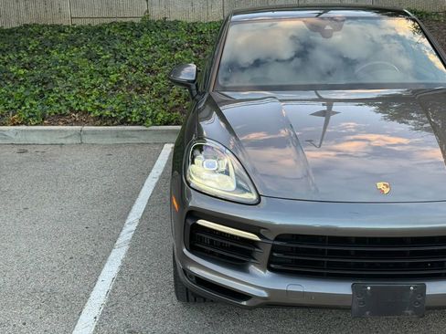Used 2020 Porsche Cayenne S w/ Premium Package image 7