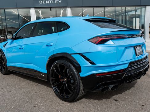 Used 2023 Lamborghini Urus S image 9