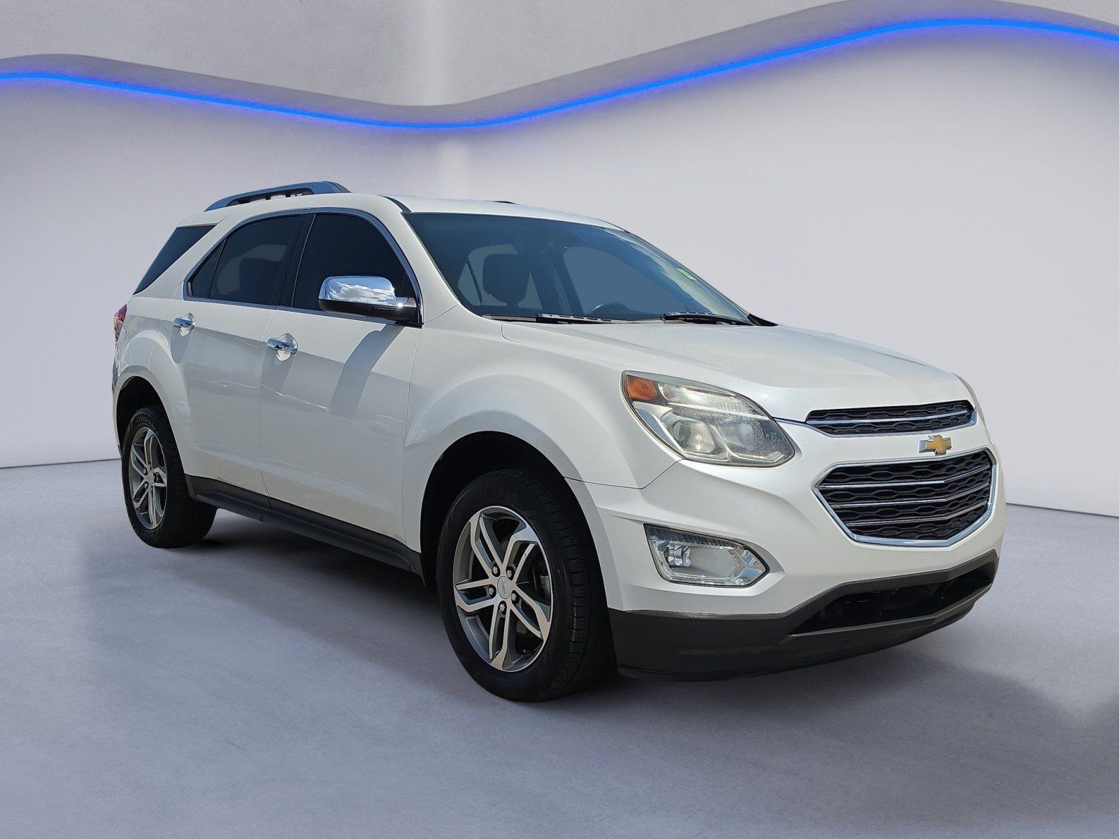Used 2017 Chevrolet Equinox Premier w/ Enhanced Convenience Package FWD image 9