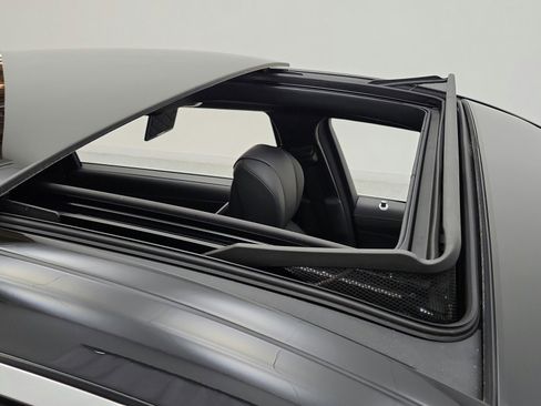 Certified 2020 Mercedes-Benz Maybach S 650 image 17