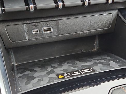 Certified 2024 GMC Canyon AT4 w/ AT4 Premium Package image 24