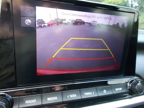 Used 2023 Kia Forte LXS w/ LXS Technology Package FWD image 32