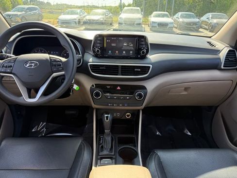 Used 2020 Hyundai Tucson SE image 14