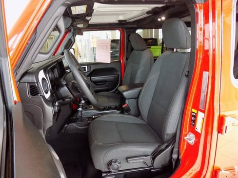 Certified 2024 Jeep Wrangler Sport S image 29