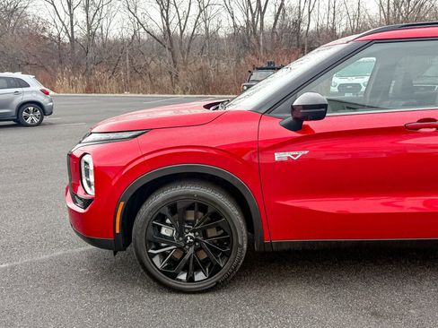 New 2025 Mitsubishi Outlander SEL Black Edition image 10