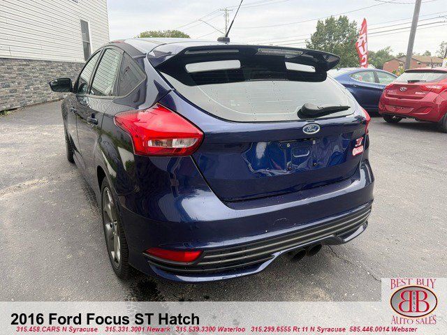 Used 2016 Ford Focus ST FWD image 5