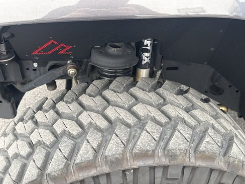 Used 2020 Jeep Gladiator Rubicon image 10