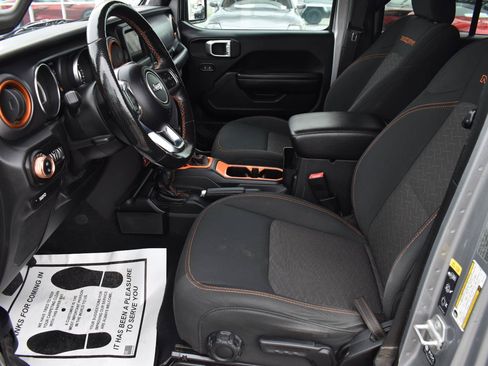 Used 2021 Jeep Gladiator Mojave w/ LED Lighting Group AWD/4WD image 30
