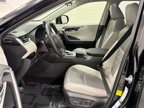 Certified 2019 Toyota RAV4 XLE Premium w/ Cold Weather Package AWD/4WD image 13