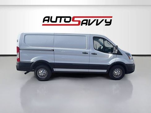 Used 2023 Ford Transit 250 Low Roof AWD image 8
