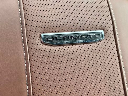 Certified 2026 GMC Sierra 2500 Denali Ultimate w/ LPO, Black Badging Package AWD/4WD image 37