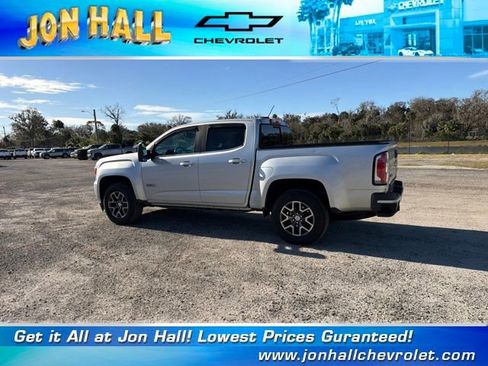Used 2017 GMC Canyon SLE w/ All Terrain Package image 7