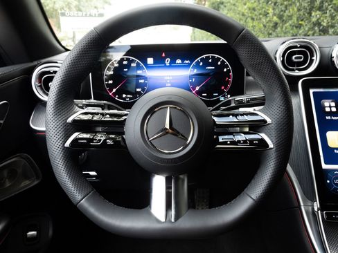 Used 2026 Mercedes-Benz CLE 450 4MATIC Cabriolet image 15