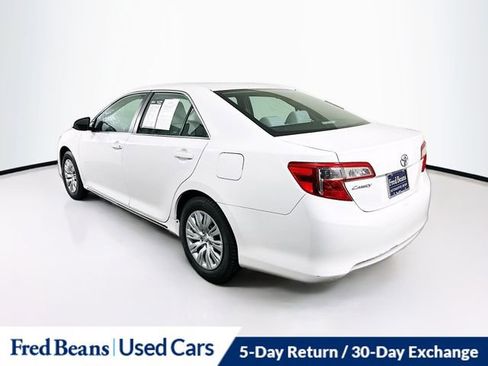 Used 2013 Toyota Camry LE FWD image 5