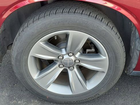 Used 2020 Dodge Challenger SXT image 9