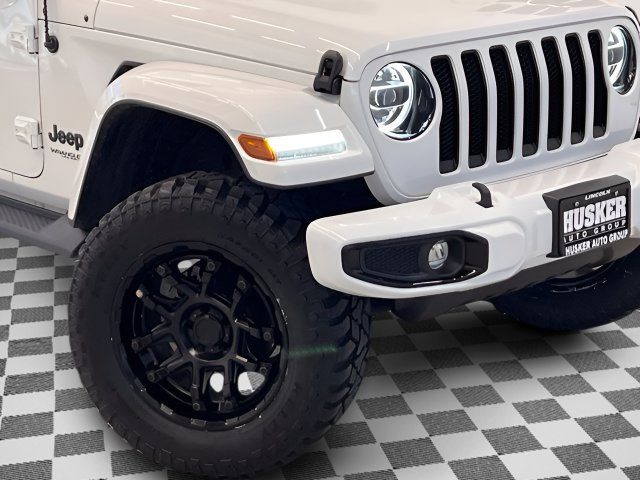 Used 2021 Jeep Wrangler Unlimited Sahara AWD/4WD image 28