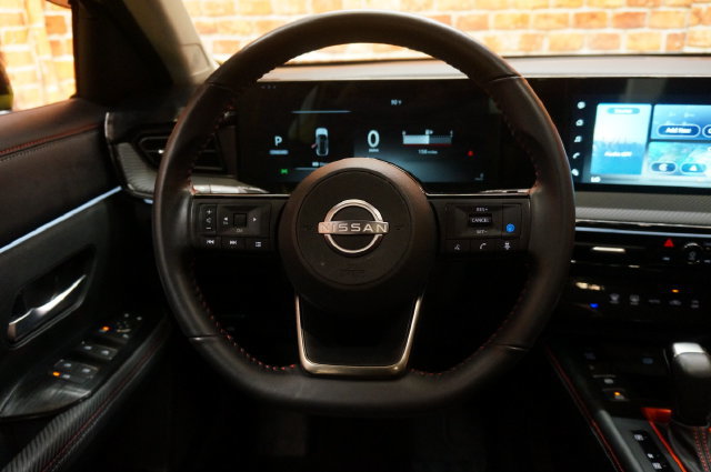 Used 2025 Nissan Kicks SR w/ Illumination Package AWD/4WD image 11