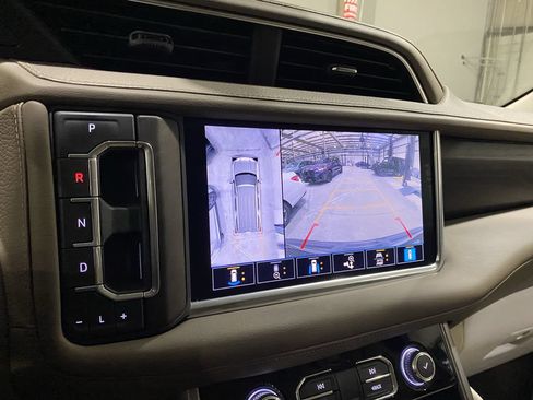 Used 2021 GMC Yukon Denali w/ Denali Ultimate Package RWD image 6