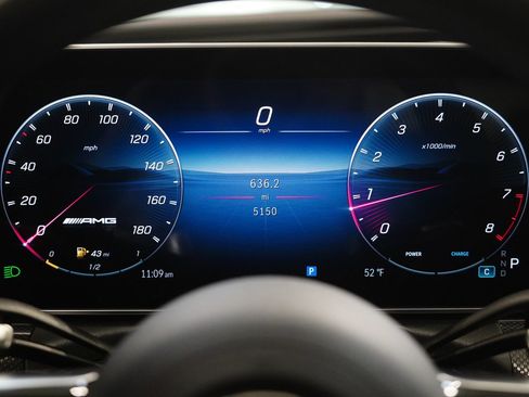 Used 2025 Mercedes-Benz C 43 AMG 4MATIC Sedan image 21