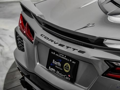 Used 2022 Chevrolet Corvette Stingray Preferred Cpe w/ Z51 Performance Package RWD image 19