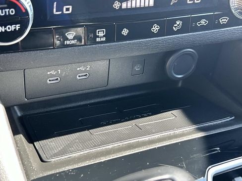 Used 2025 Mitsubishi Outlander SE AWD/4WD image 37