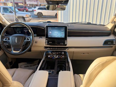 Used 2021 Lincoln Navigator L Reserve w/ Luxury Package image 30