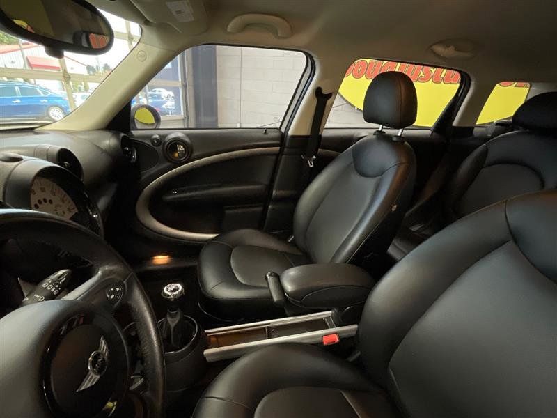 Used 2014 MINI Cooper Countryman w/ Cold Weather Package FWD image 11