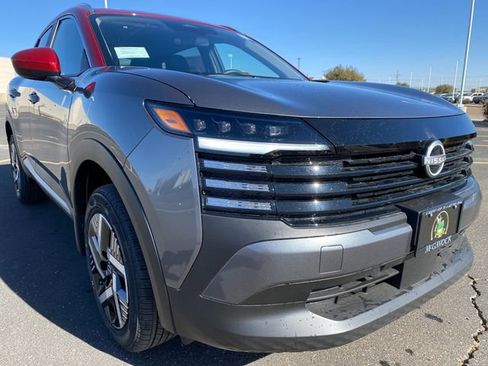 New 2026 Nissan Kicks SV image 8