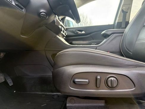 Certified 2023 GMC Acadia Denali w/ Black Diamond Edition image 31