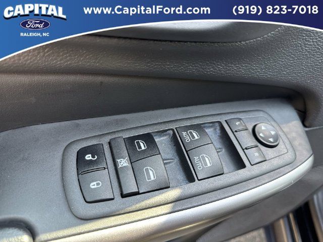 Used 2022 Jeep Cherokee Limited AWD/4WD image 21