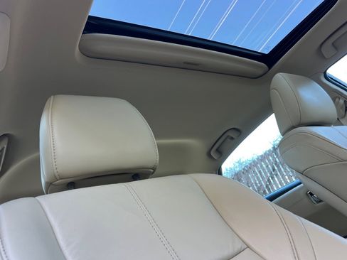 Used 2015 Toyota Avalon XLE Touring image 16