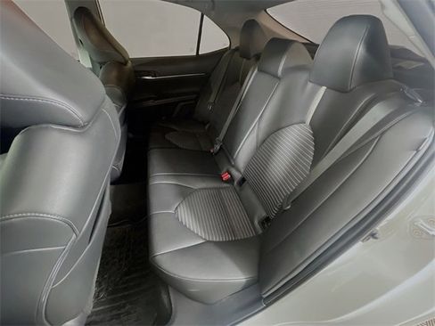 Used 2023 Toyota Camry SE image 23