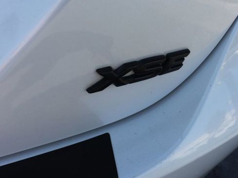 Used 2021 Toyota Camry XSE image 6