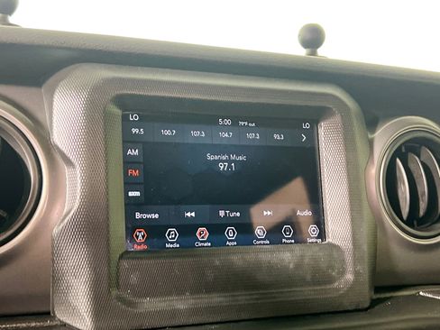 Used 2021 Jeep Wrangler Willys image 27