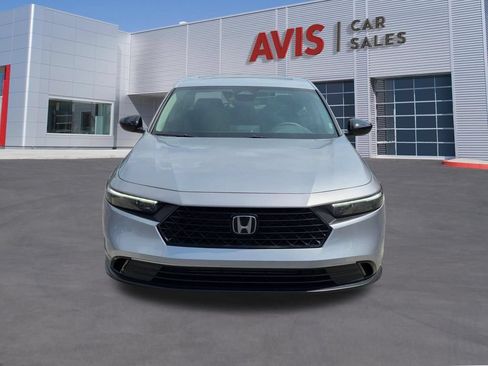 Used 2025 Honda Accord SE image 2