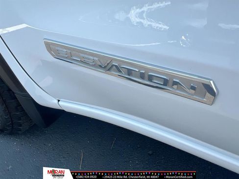 Used 2024 GMC Sierra 1500 Elevation image 31