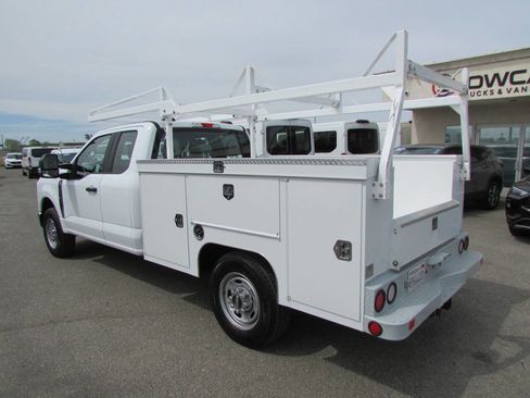 Used 2023 Ford F250 XL w/ XL Chrome Package image 12