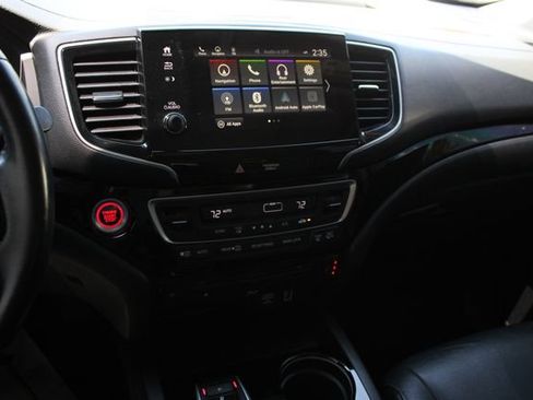 Used 2019 Honda Pilot Touring image 19