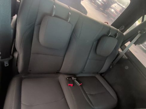 Used 2020 Jeep Wrangler Sport AWD/4WD image 21