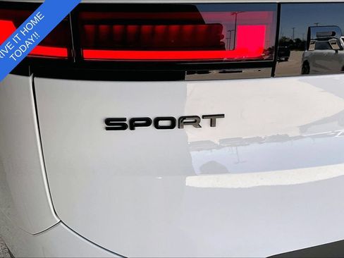 Used 2025 Land Rover Range Rover Sport SE AWD/4WD image 41