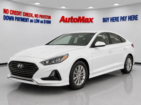 Used 2019 Hyundai Sonata SE w/ Winter Weather Package FWD image 2