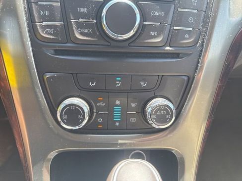 Used 2012 Buick Verano FWD image 18
