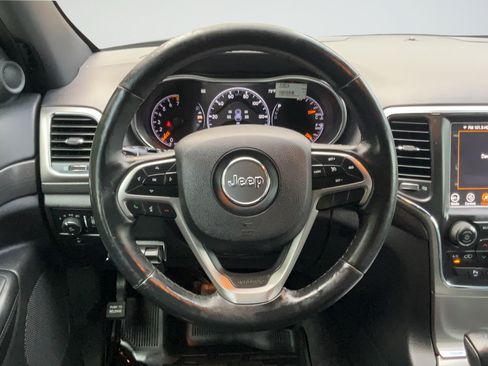 Used 2018 Jeep Grand Cherokee Altitude AWD/4WD image 22