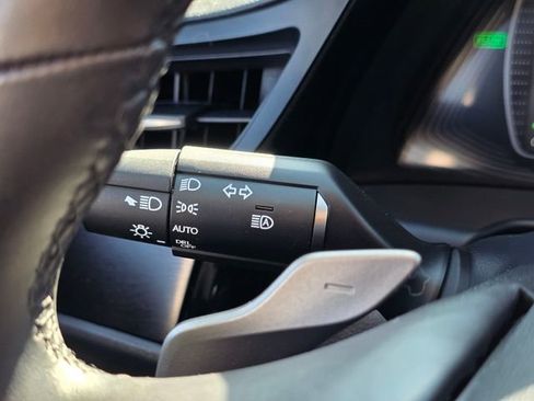 Used 2024 Lexus ES 300h w/ Premium Package image 33