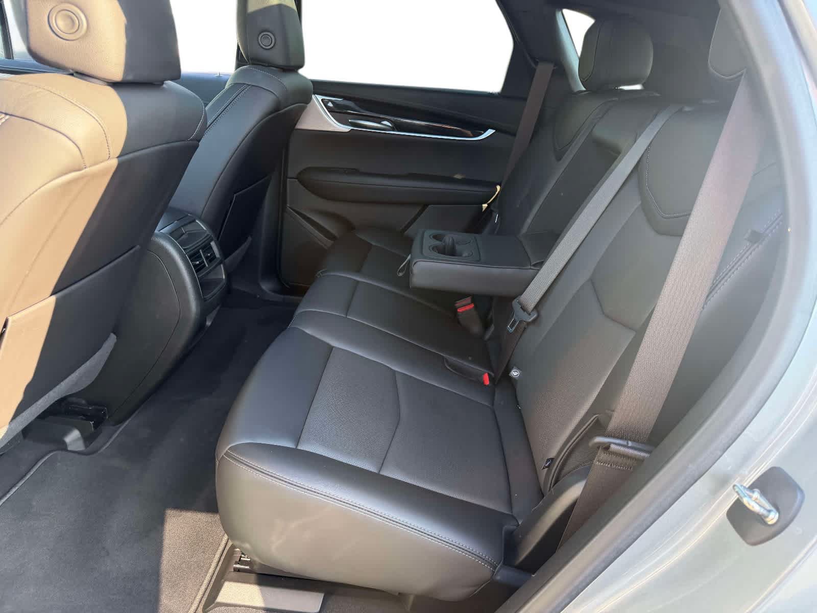 Used 2024 Cadillac XT5 Premium Luxury w/ LPO, Floor Liner Package AWD/4WD image 15