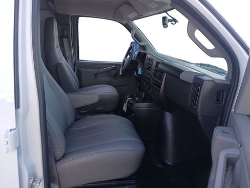 New 2025 Chevrolet Express 3500 Extended w/ Driver Convenience Package image 27