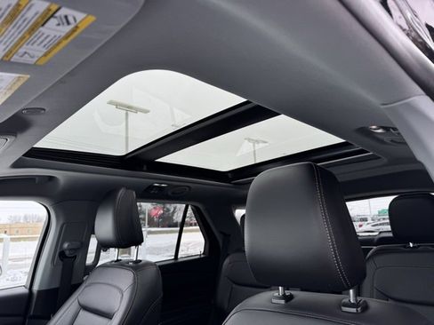 Certified 2023 Ford Explorer XLT w/ Equipment Group 202A image 9