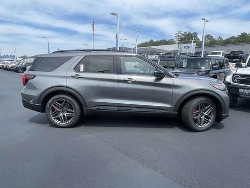 New 2026 Ford Explorer ST AWD/4WD image 2