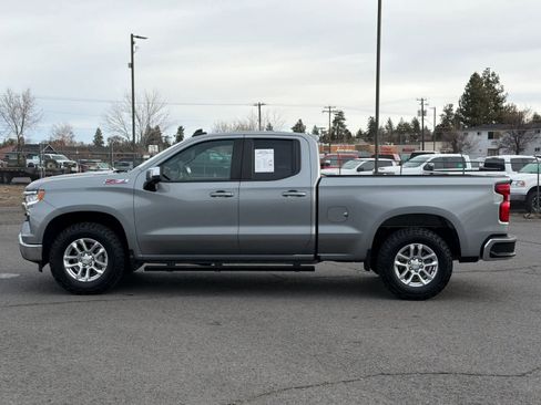 Used 2023 Chevrolet Silverado 1500 LT w/ Z71 Off-Road Package image 5