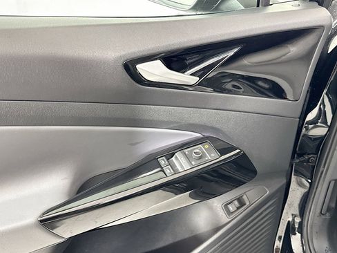 Used 2021 Volkswagen ID.4 Pro S image 15